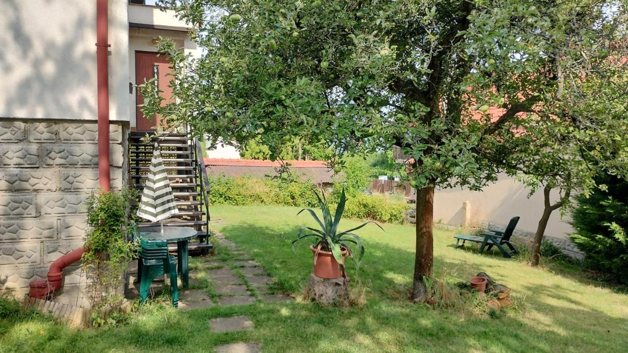 Prague Zbraslav Old Garden Apartment Ngoại thất bức ảnh